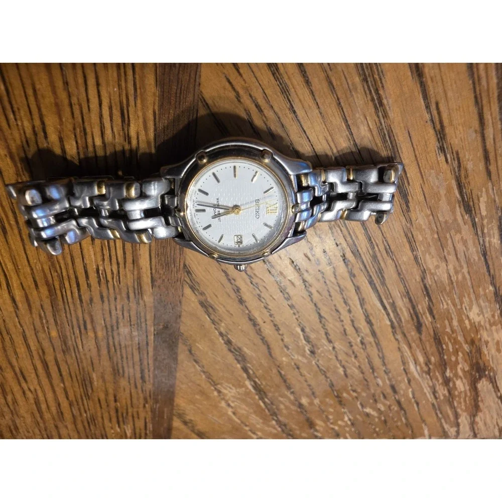 Vintage 1995 SEIKO 